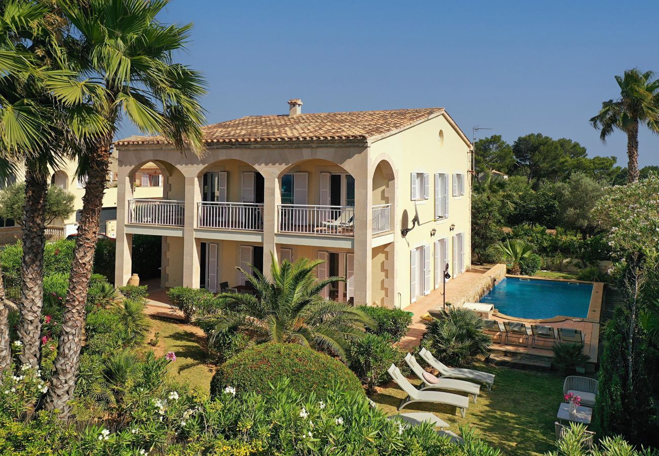 Villa en Alcúdia - AMOROS. Bonita villa con vistas al mar