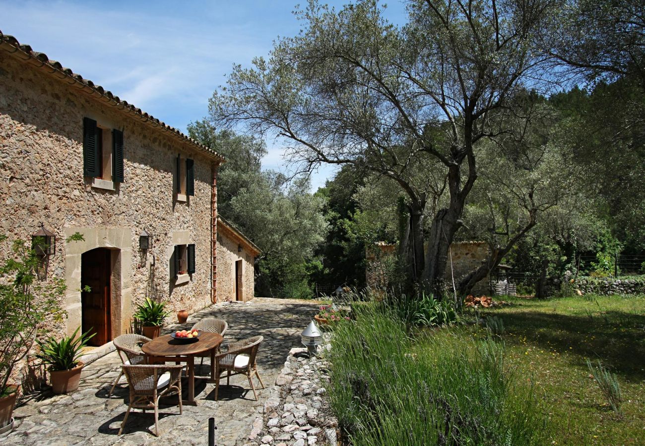 Villa in Pollensa - PASCOL. Villa over 250 years old in a breathtaking setting