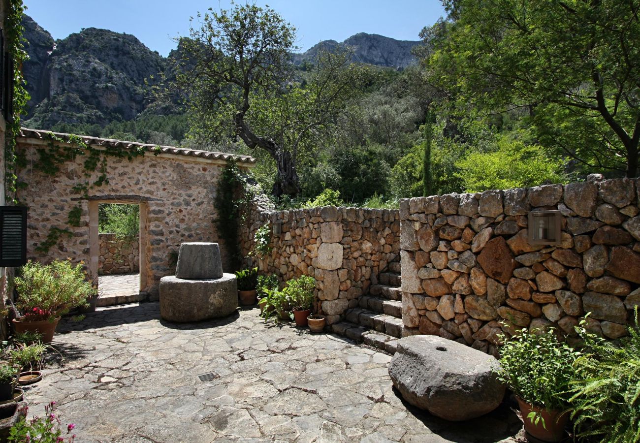 Villa in Pollensa - PASCOL. Villa over 250 years old in a breathtaking setting