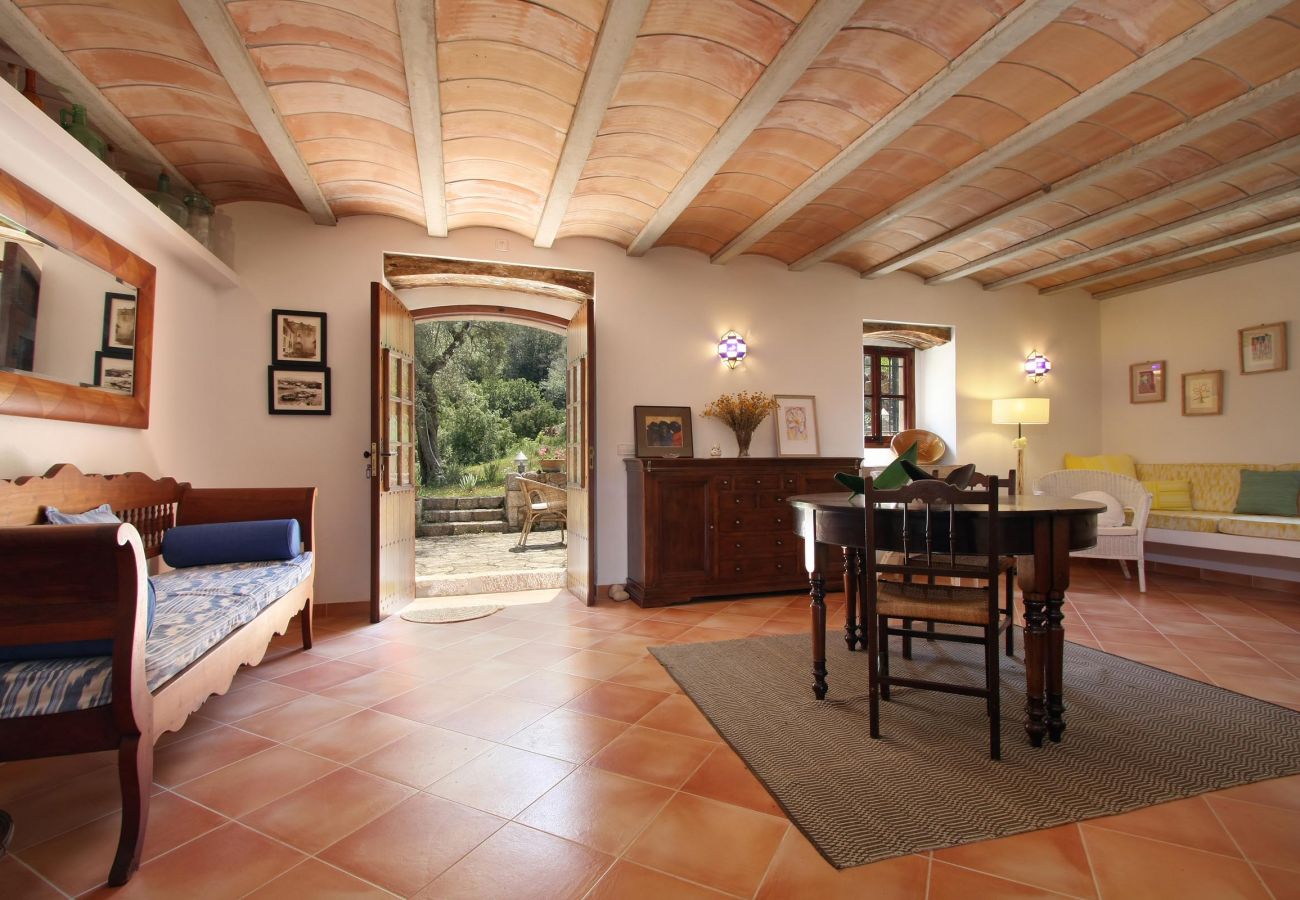 Villa in Pollensa - PASCOL. Villa over 250 years old in a breathtaking setting