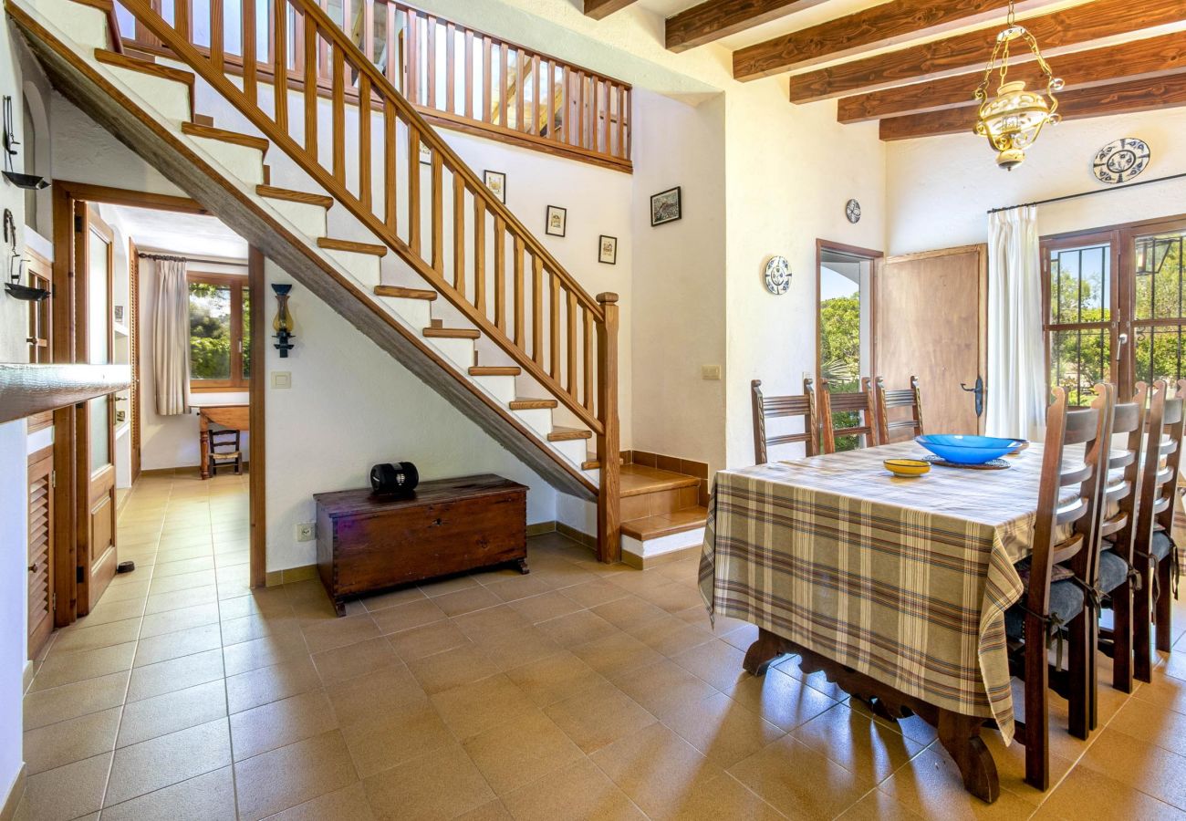 Villa in Pollensa - MARINA NOVA. A garden and pool that will delight young and old