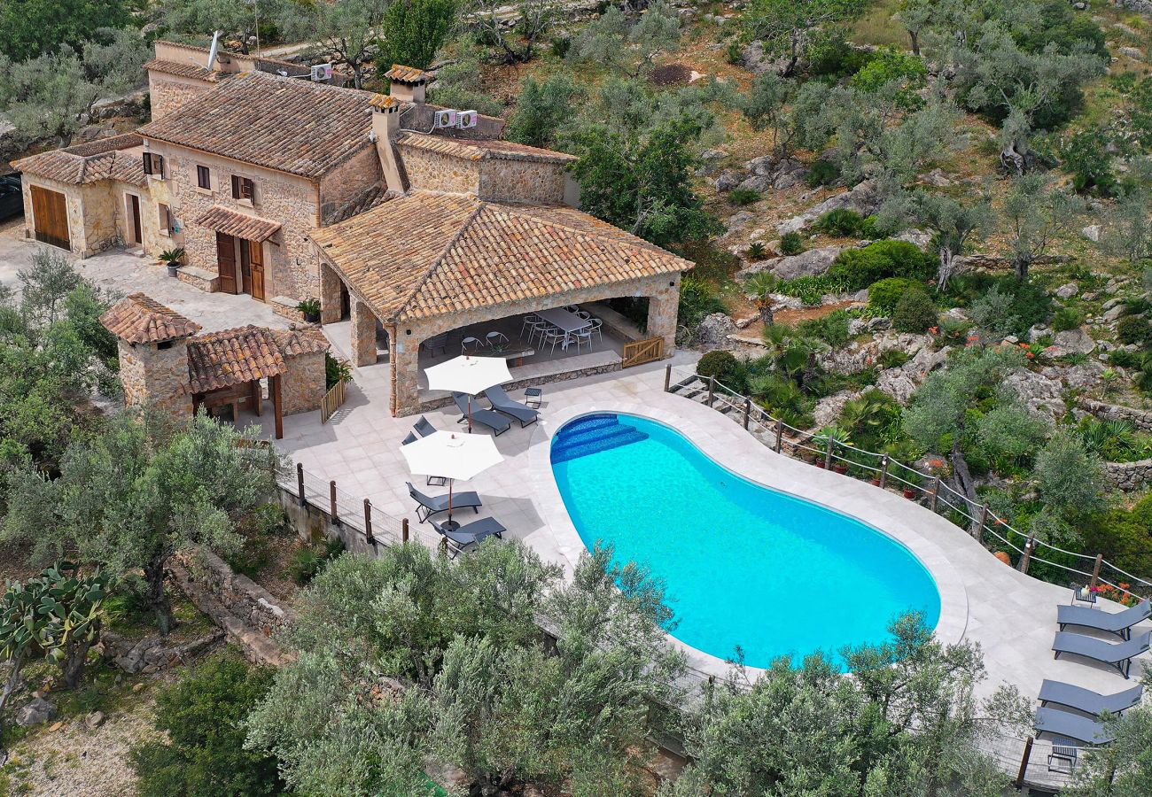 Villa in Pollensa - ALORDES. Tradition and views next to Pollensa