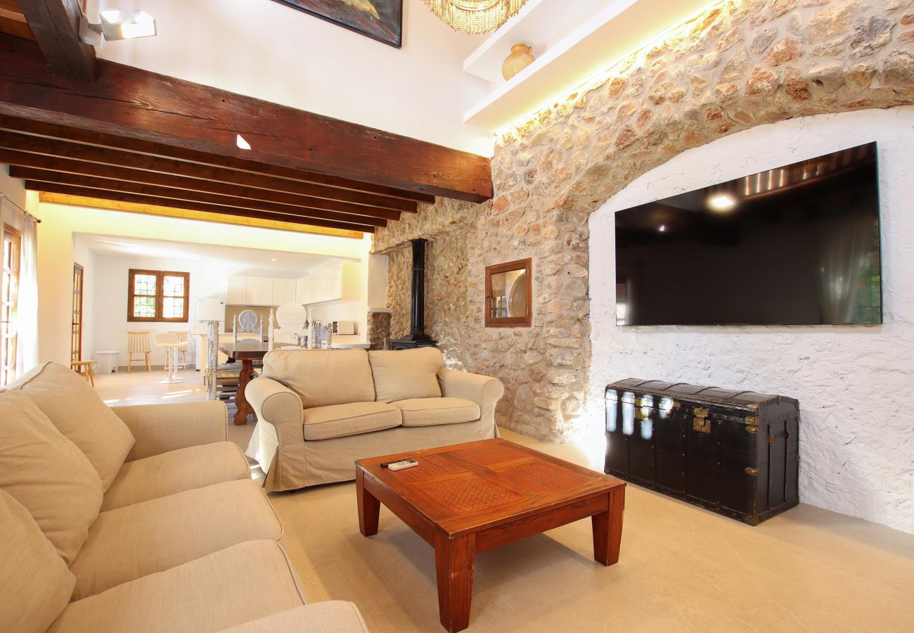 Villa in Pollensa - BENNASSAR. Tradition and taste hand in hand