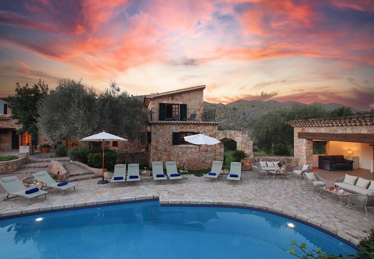 Villa in Pollensa - BENNASSAR. Tradition and taste hand in hand