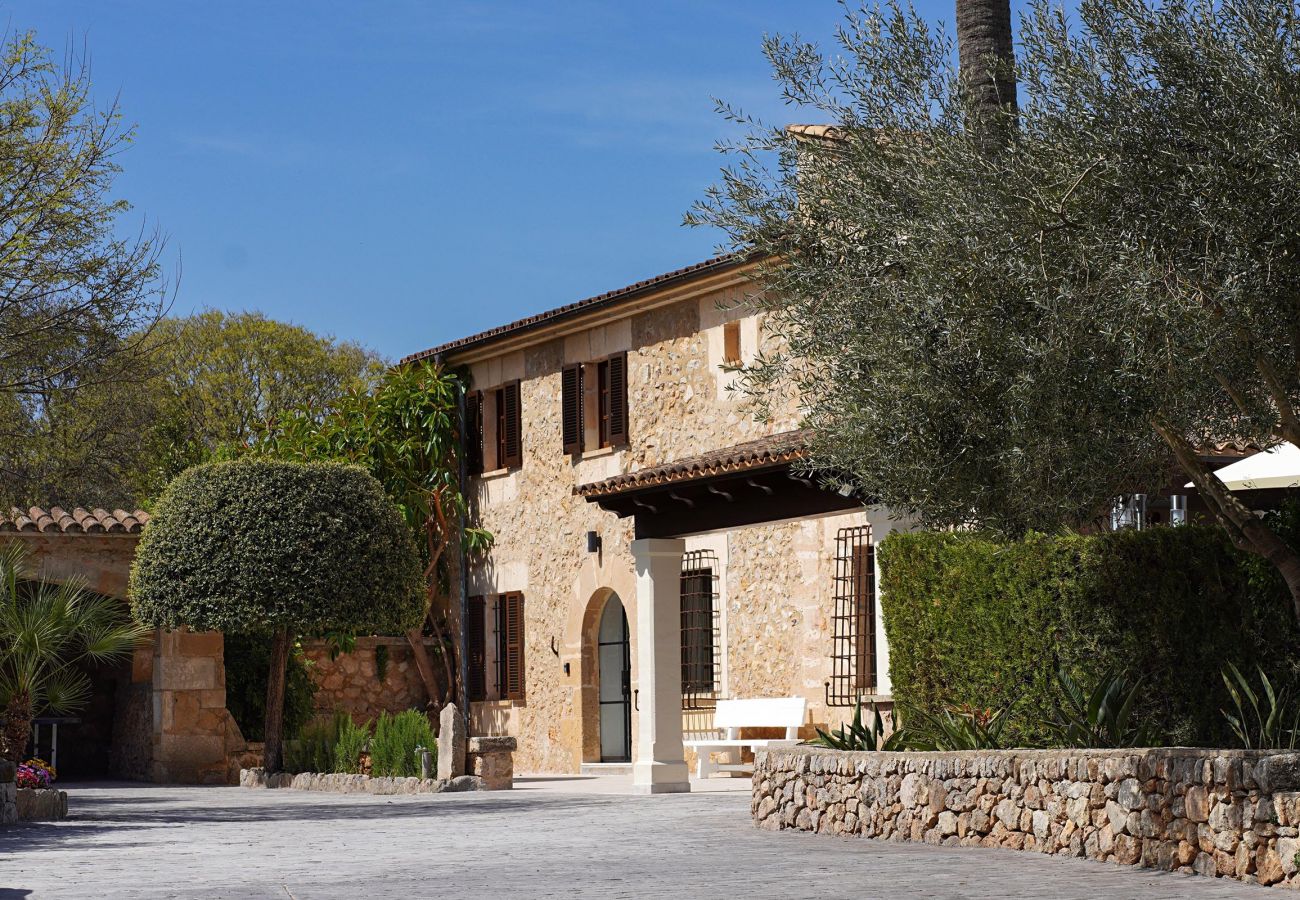 Villa in Pollensa - PAPA. Impressive large villa in the country close to Cala San Vicente