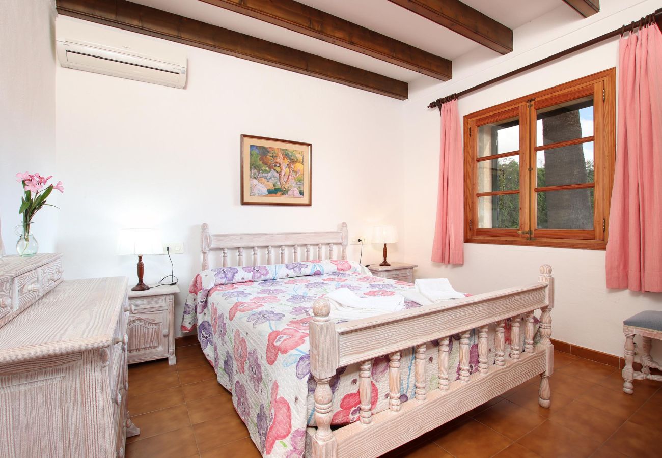 Villa in Pollensa - JOAN. Charming villa with a fabulous garden