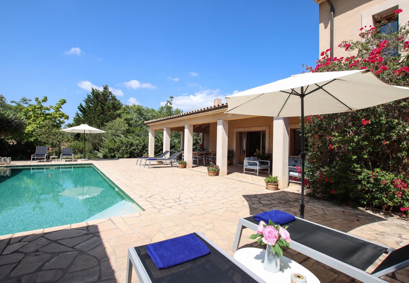 Villa in Pollensa - MARES. Stunning villa. A great choice