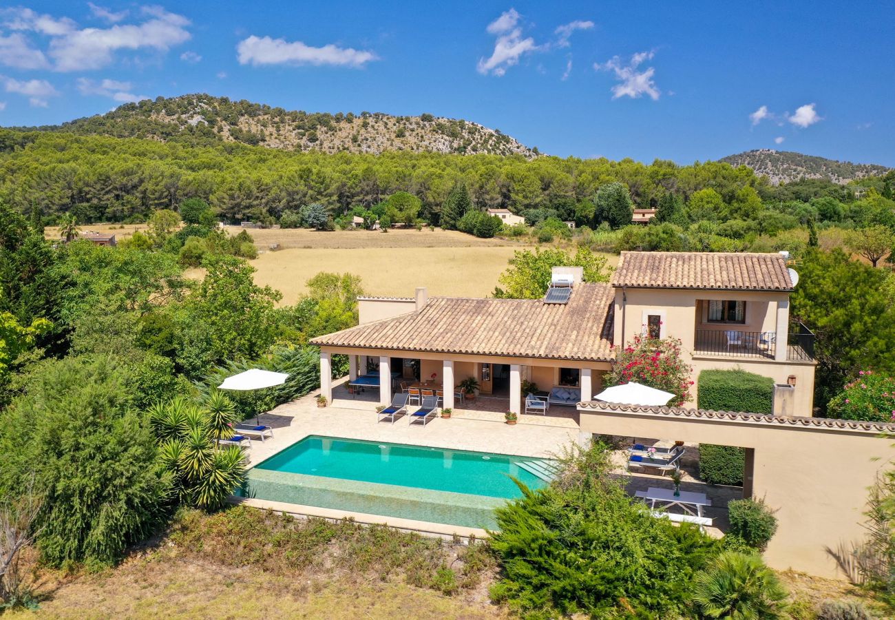 Villa in Pollensa - MARES. Stunning villa. A great choice