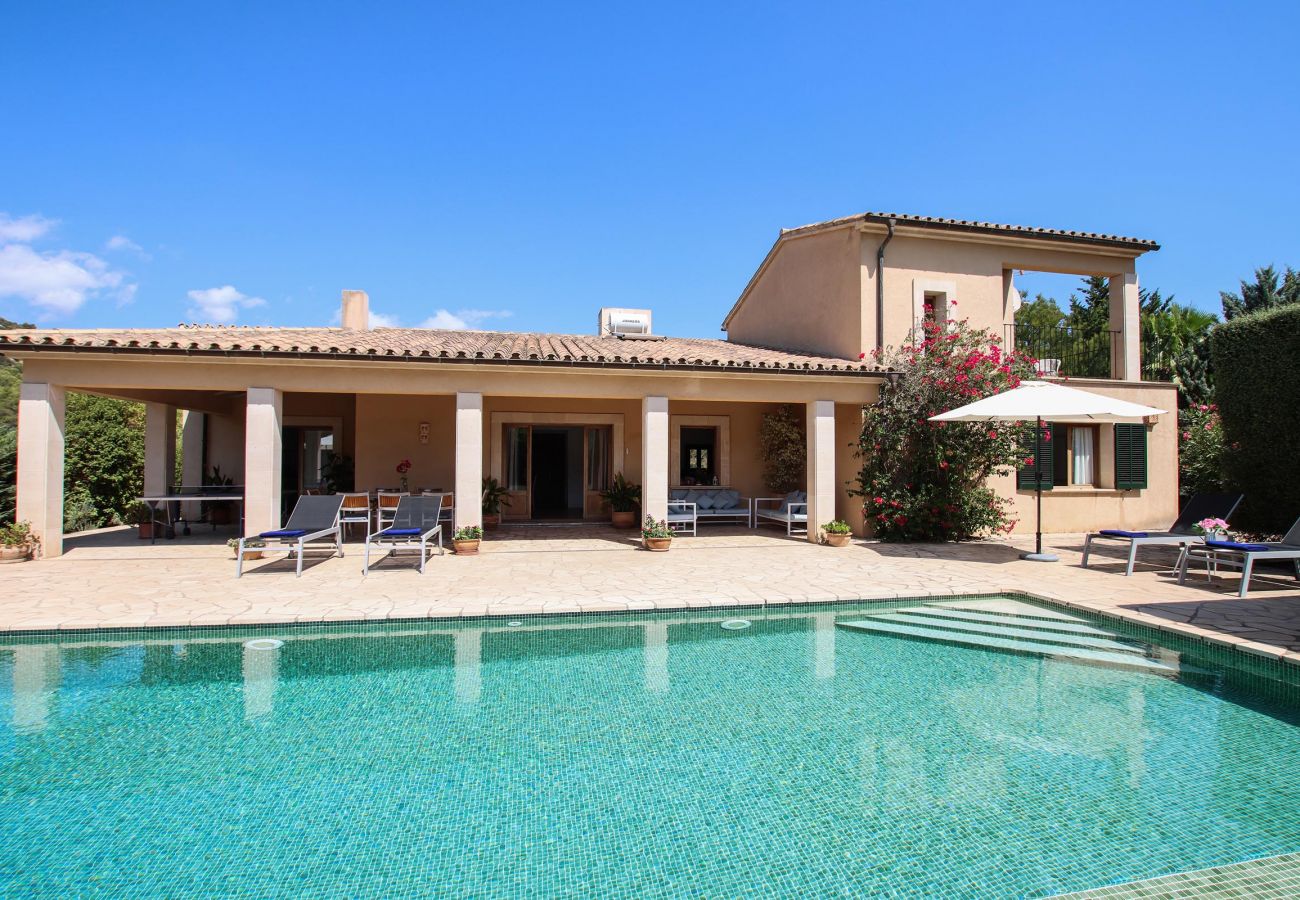 Villa in Pollensa - MARES. Stunning villa. A great choice