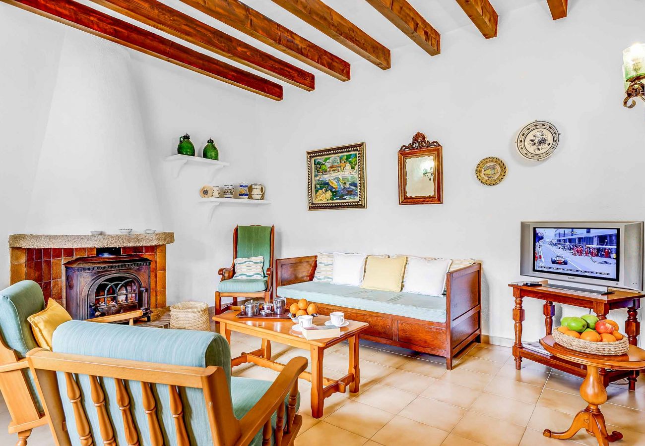 Villa in Cala San Vicente - OLIVA (VICH). Amazing villa charm