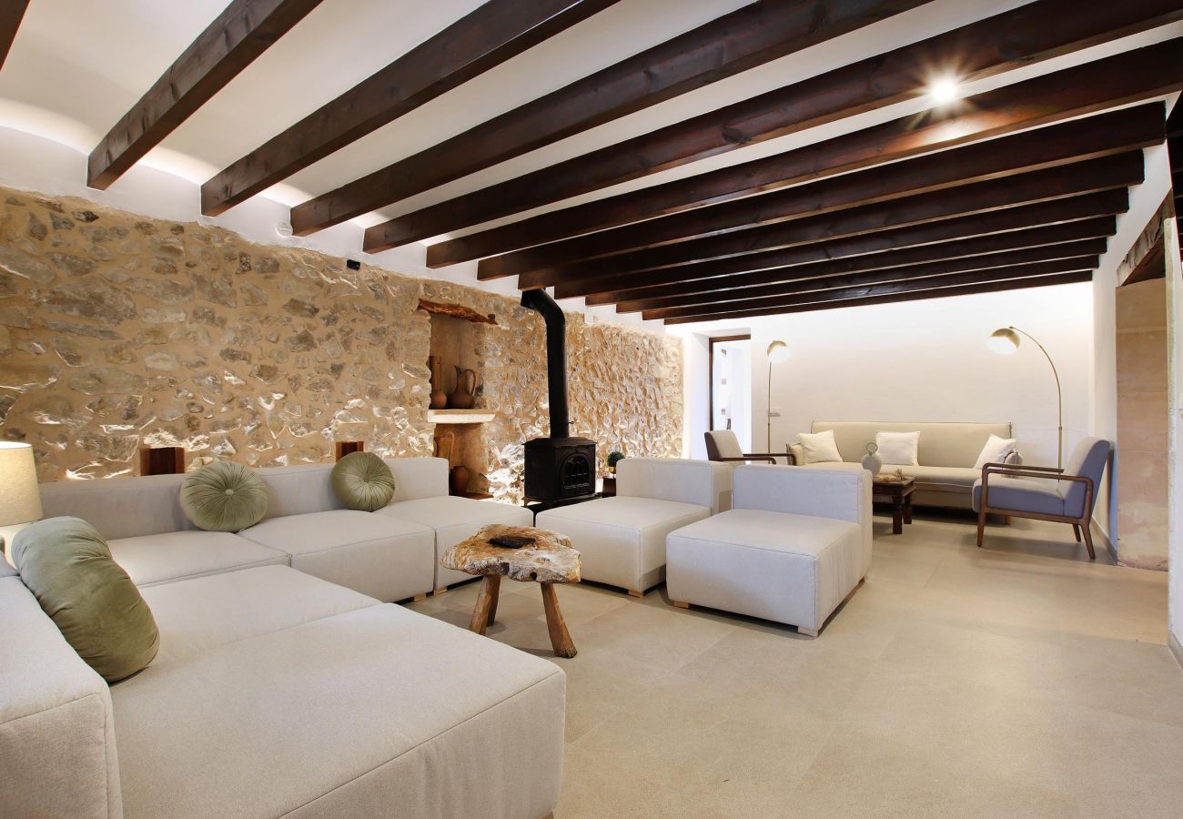 Villa in Pollensa - SOU.   6-Bedroom Mallorca Oasis. Superb in every way