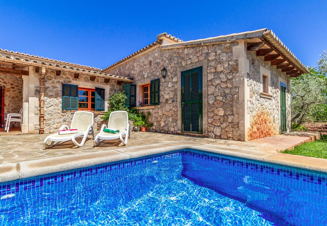 Villa in Pollensa - OLIVERES. Peaceful location close to Pollensa